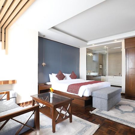 Apex Business Hotel - Airport Катманду Екстер'єр фото