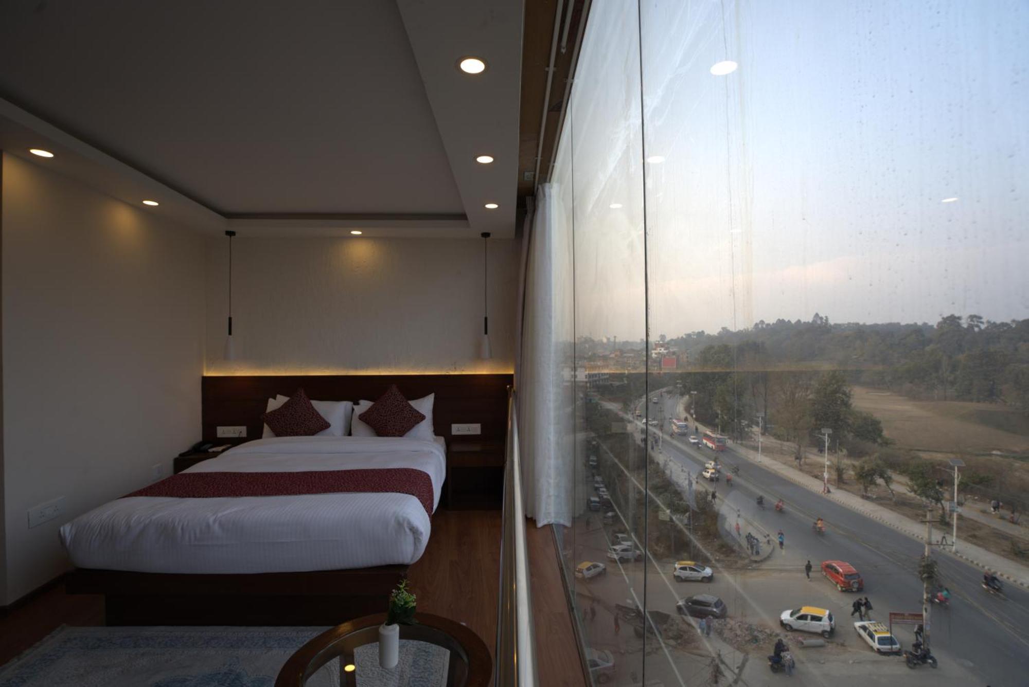 Apex Business Hotel - Airport Катманду Екстер'єр фото